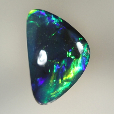 SOLID BLACK OPAL Bright and strong rolling flashes